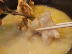 -鲜入围煮花胶鸡海鲜火锅