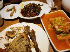 -隔壁老王·家常云南菜(花巷店)