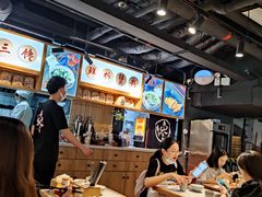 大堂-馋三尺蟹粉小笼(人民广场店)