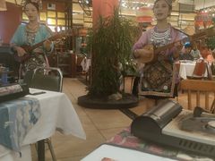 -刘姐啤酒鱼民族演艺餐厅(西街总店)