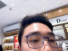 -美式眼镜·授权蔡司.依视路.尼康.豪雅.明月(人民广场店)