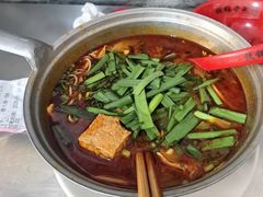-铁锅哥米线