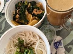 -鑫花溪牛肉米粉(东环大润发店)