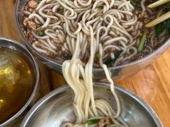 -正宗杨记普洱酸醋米线(总店)