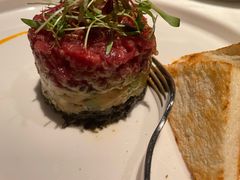 牛肉塔塔配牛油果黑橄榄酱-Solo(衡山路店)