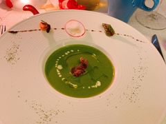 -深圳富苑皇冠假日套房酒店