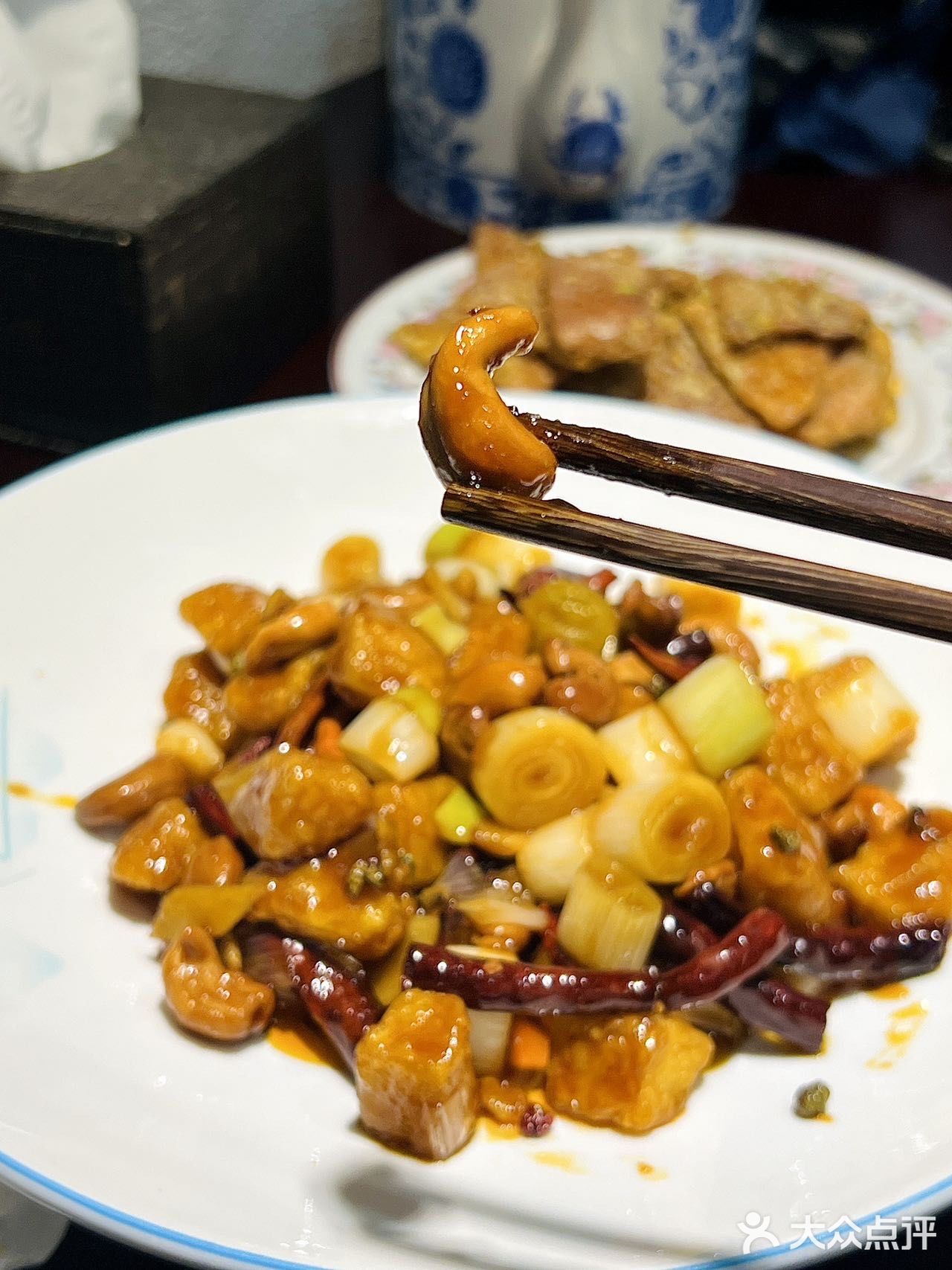 人均三十的川菜馆子，他真的我哭死[流泪]