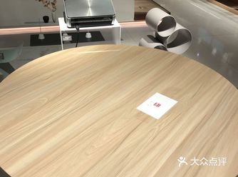 我觉得在一个家里面，阳台是全屋最舒服的空间