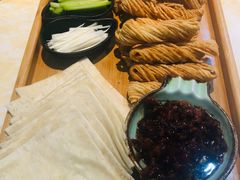 -魏铭鱼头捞饭(晋阳路店)