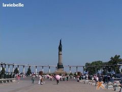 -人民防洪胜利纪念塔