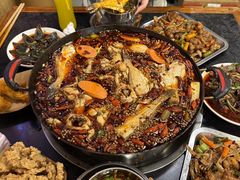 -鸿顺老铁锅美蛙鱼府(解放碑店)
