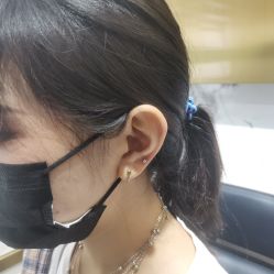 -艺耳美专业穿耳洞打耳洞穿孔
