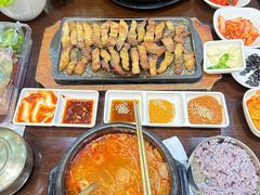 -釜山豚骨汤饭(芝罘万达广场店)