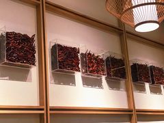 想把墙上的筒筒辣椒带回家-胡子大厨·超级小炒肉(晶耀前滩店)