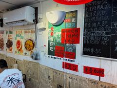 -柳州肥姨妈大骨螺蛳粉(东靖路店)