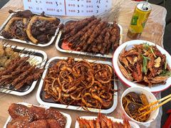 -郑记•不夜城烧烤•龙虾•虾蟹(黄鹤楼店)