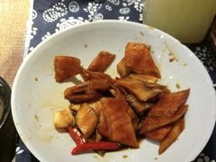 -巴四老城区炭火蛙锅(张江店)