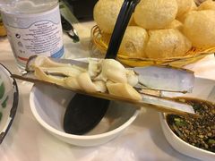 -鲜入围煮花胶鸡海鲜火锅