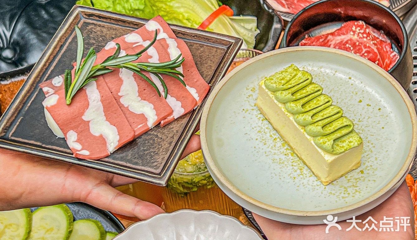 成都新店｜庭院里吃日式烧肉🍃酸奶五花肉🐮 