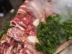 -铭牛烧肉·和牛海鲜自助(高新月牙湖店)