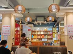 -胡须佬鸡煲四季火锅店(石厦西村直营店)