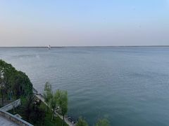 -上海滴水湖皇冠假日酒店