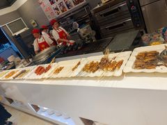自助取餐区-泉福居酱骨头自助广场(南大街商业步行街店)