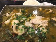 酸菜鱼-鱼之家小四川水煮鱼