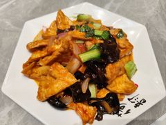 -何适山庄 ·可团建(水长城P2停车场店)