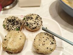 -小杨生煎(百联嘉定购物中心店)