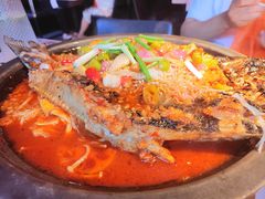 -鸣记脆皮烤鱼·海鲜烤鱼(三八广场店)
