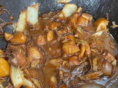 -粘豆包柴火铁锅炖
