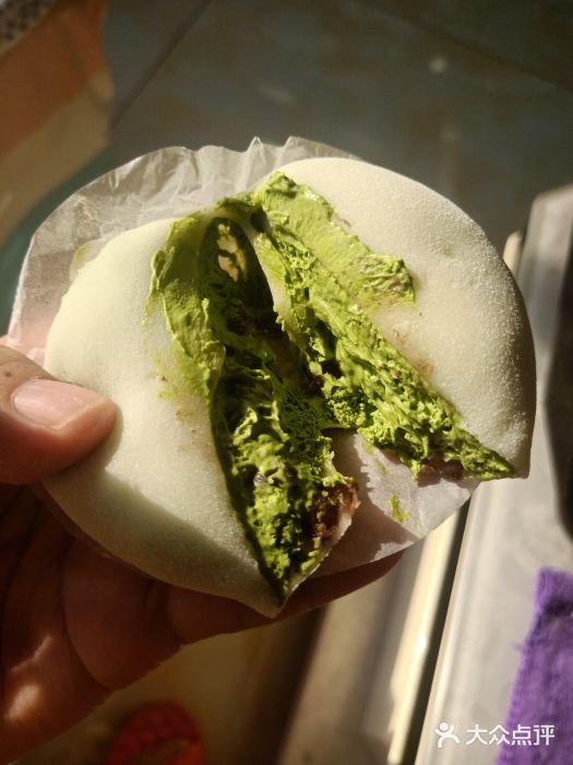 爱芃芃私房烘焙(红桥店)抹茶红豆雪媚娘图片