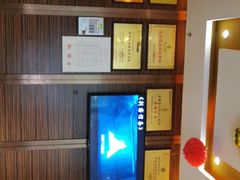-金色印象·4K影院式足体养生(杨家坪西郊店)