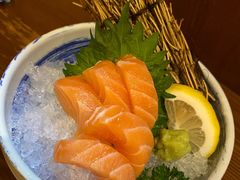 三文鱼刺身-魟阳日式料理(香积寺路店)