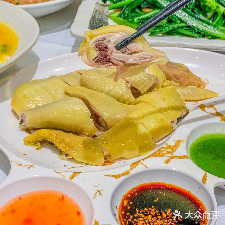 跟着本地人去吃粤菜，东山口40年老牌茶楼‼️