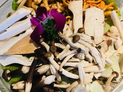 -八珍玉食鸡煲·打边炉(印象城店)