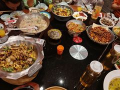 -川流不息·地道川菜·小龙虾(新松江路店)