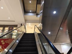 -百盛(中山路店)