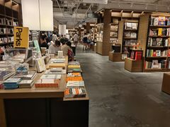 -茑屋书店(天目里店)