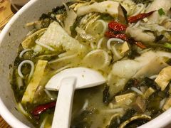 -渝是乎川渝小炒(新世界百货望京店)