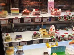 彩虹切片蛋糕-巴黎贝甜(阳光上东店)