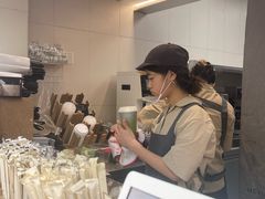 -喜茶(上海淮海中路渔阳里店)