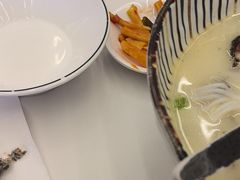 -鲜越鲜鱼粉(财富购物中心店)
