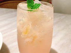 荔枝草莓苏打沙冰-金椰壳· 大厨新加坡菜(壹方城店)