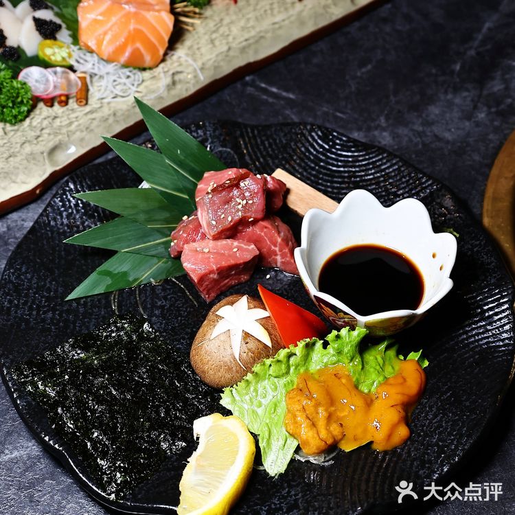 一口入魂的日式烧肉店，靠特别的酱料出圈！