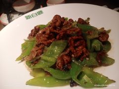 -新白鹿餐厅(滨江银泰店)