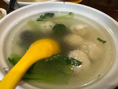 鱼丸肉丸肉皮汤-大壶春生煎(四川中路店)