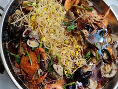 -老东镇啤酒屋海鲜加工·蒸汽海鲜·海鲜烧烤(台东店)