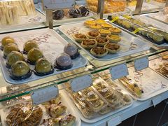 -新月蛋糕西点专卖店(大麦街店)